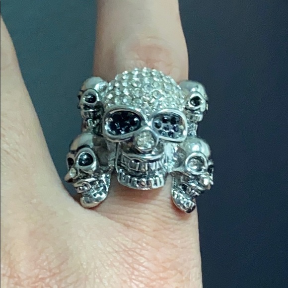 🖤Skull 💕silver ring - Picture 3 of 10